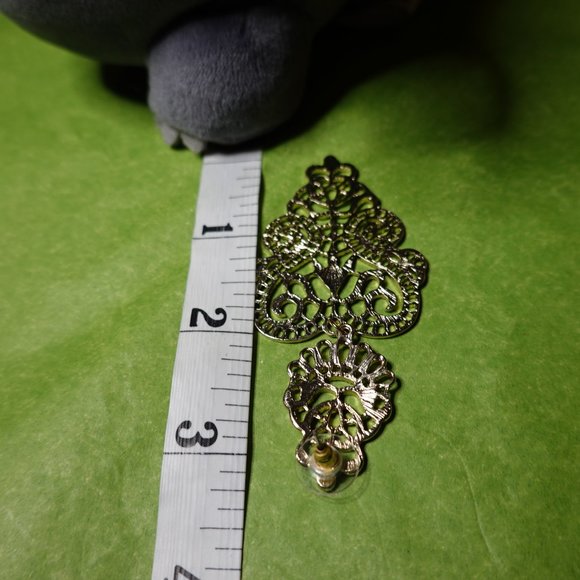 (NWT) Gold "Baroque" Filigree Statement Earrings 3" - Picture 5 of 6